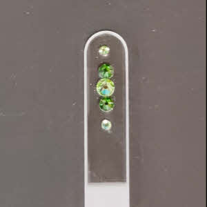 Glazen transparante Nagelvijl met groene stenen